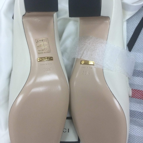 Shose - Picture 3 of 4